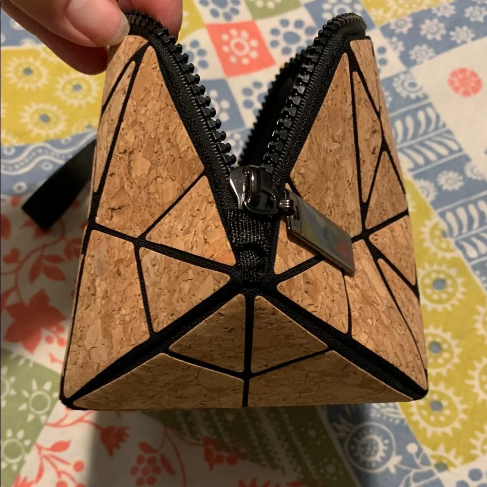Geometric Cork Wristlet Pouch or Make Up Bag- Collapses Flat for Travel - Picture 7 of 9
